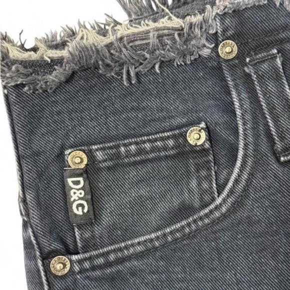 D&G Women's Black Straight-Leg Jeans with Distressed Waist and Hem - Picture 5 of 9